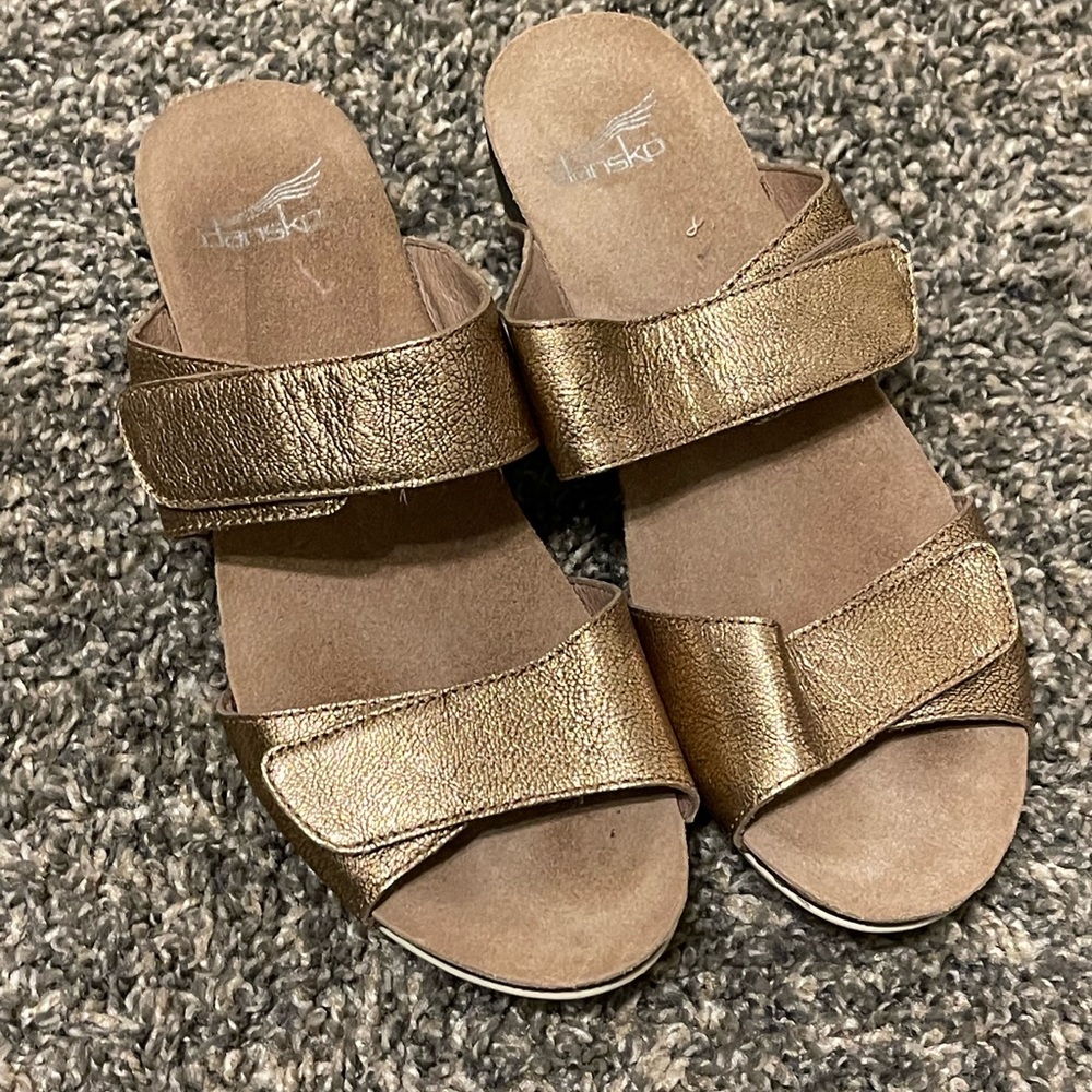 Dansko Vienna Gold Nappa Sandals
